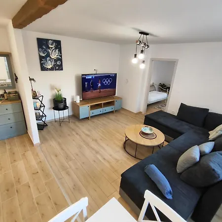 Seafront Luna Apartment *