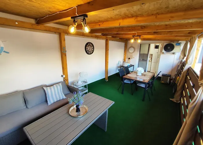 Seafront Luna ザダル